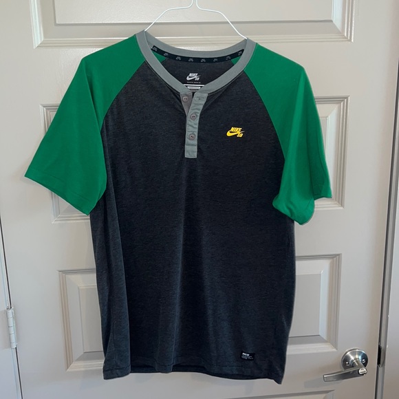Nike Other - Large Nike SB T Shirt